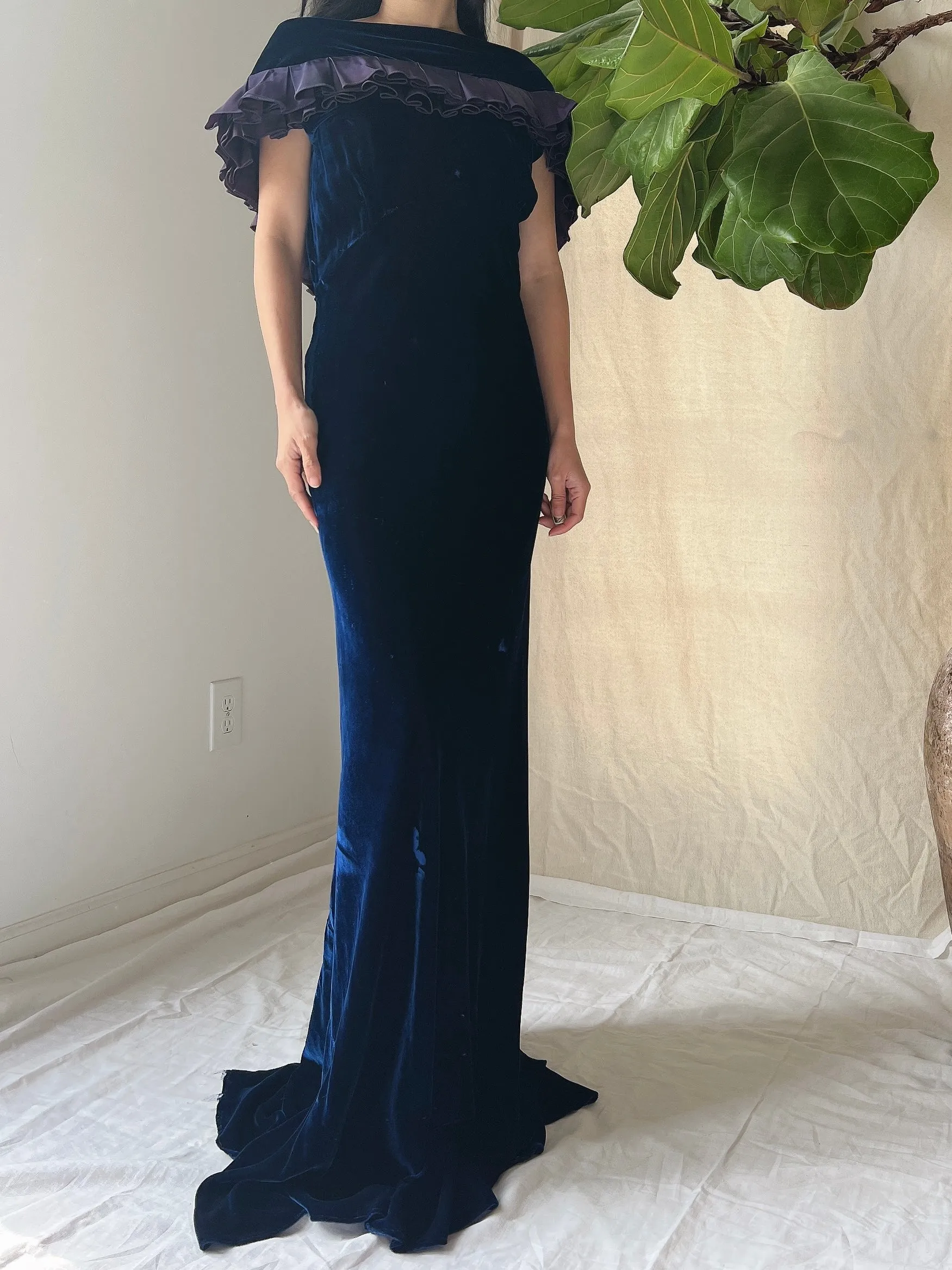 1930s Sapphire Silk Velvet Gown - S/M