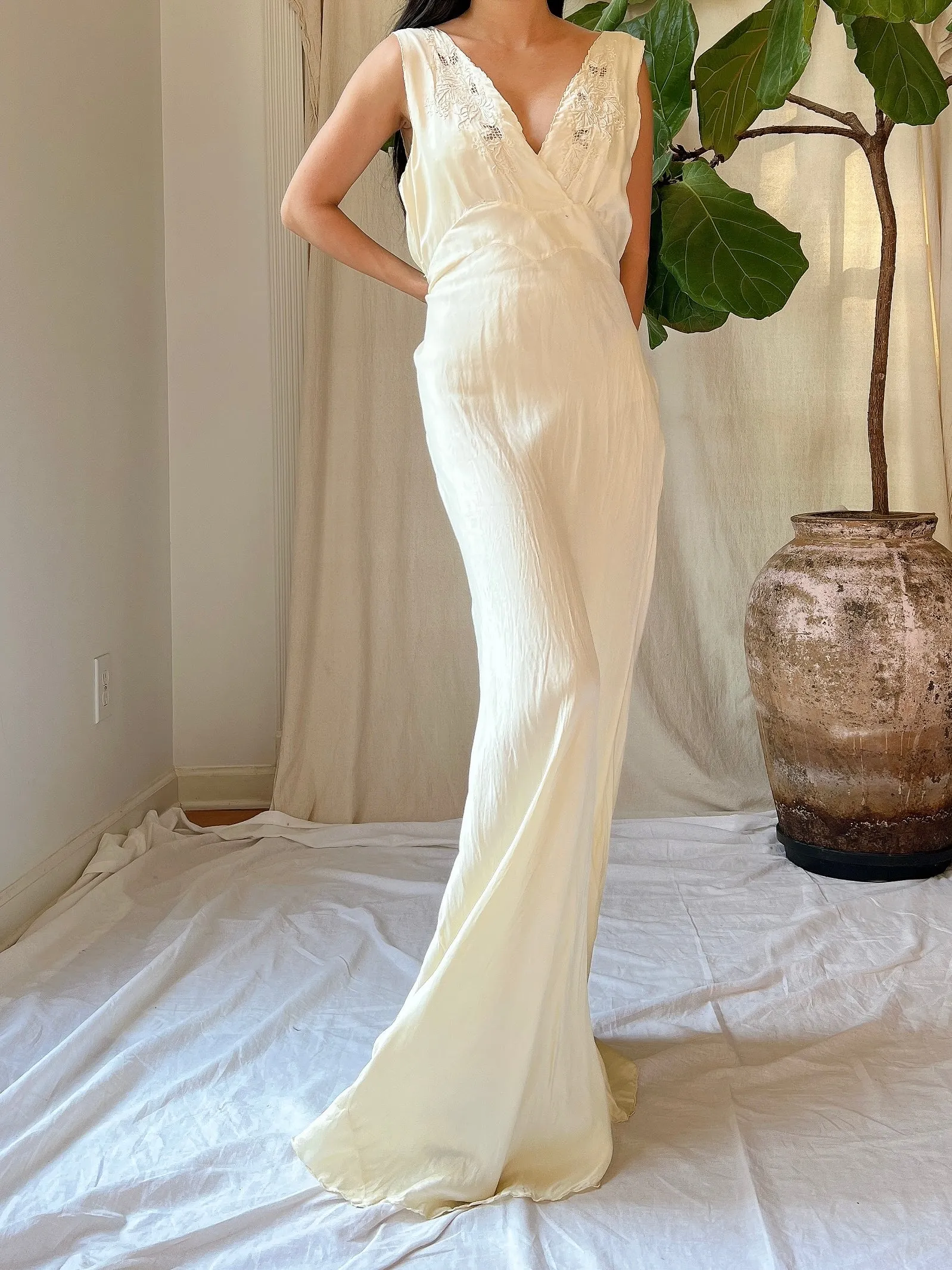 1930s Silk Embroidered Bias Cut Gown - S