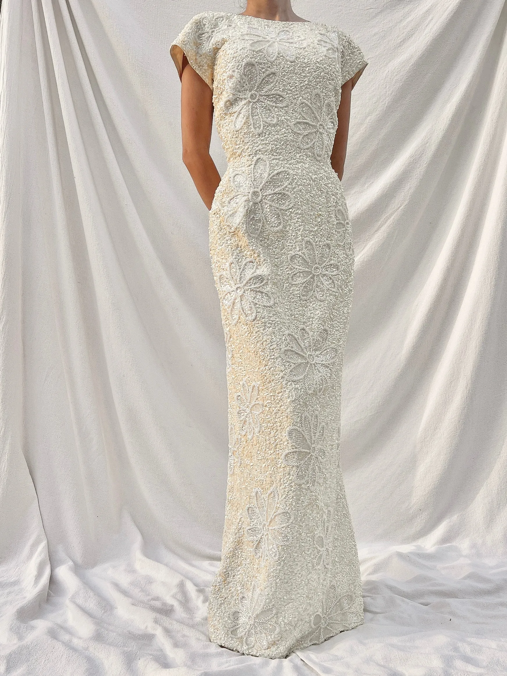 1960s Flower Beaded Gown - M/8