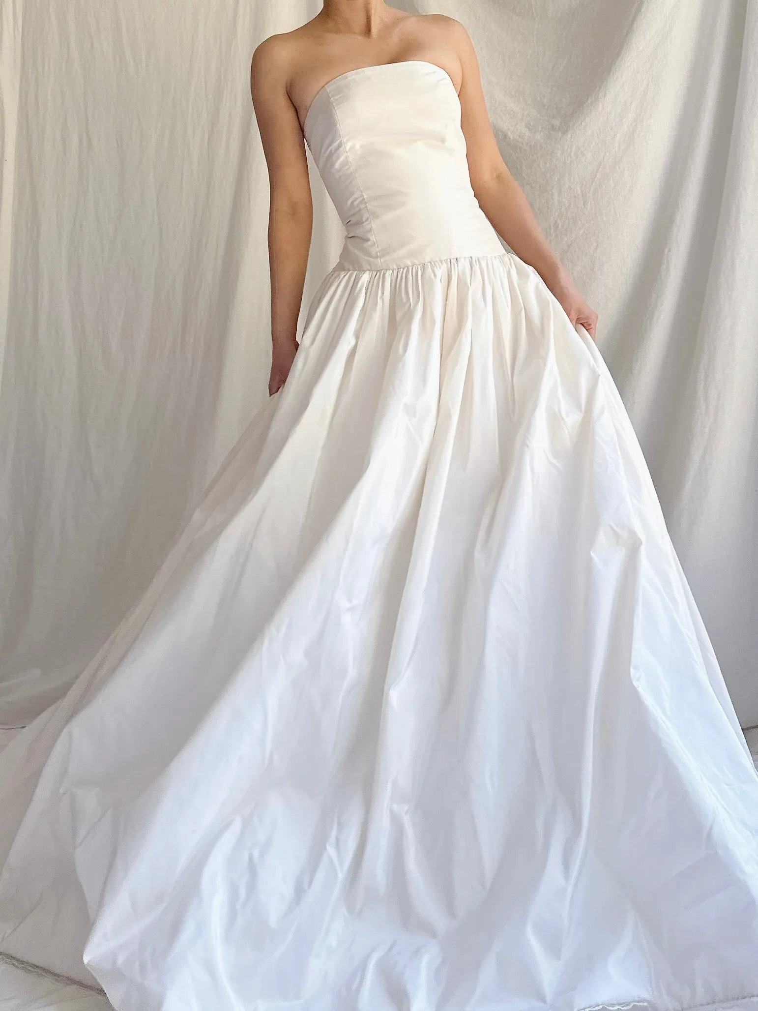 1990s Silk Dropped Waist Gown - M
