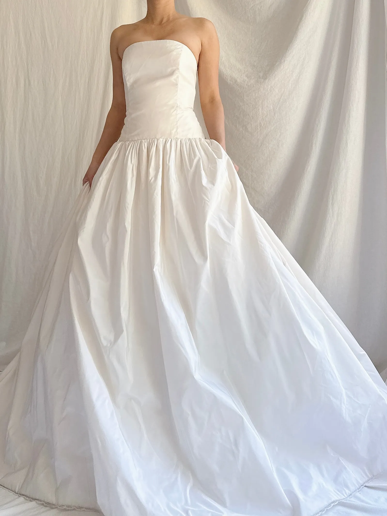 1990s Silk Dropped Waist Gown - M