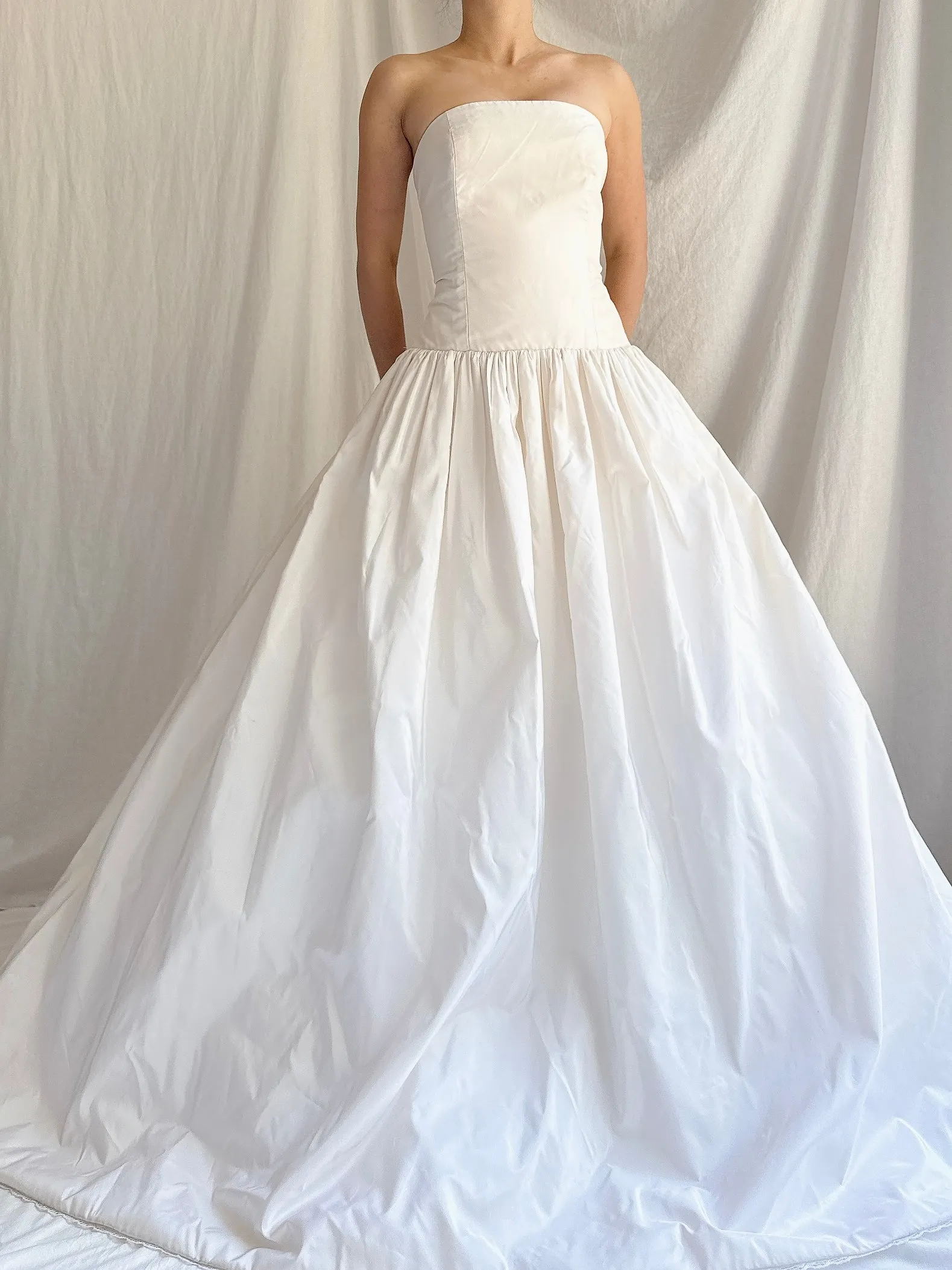 1990s Silk Dropped Waist Gown - M