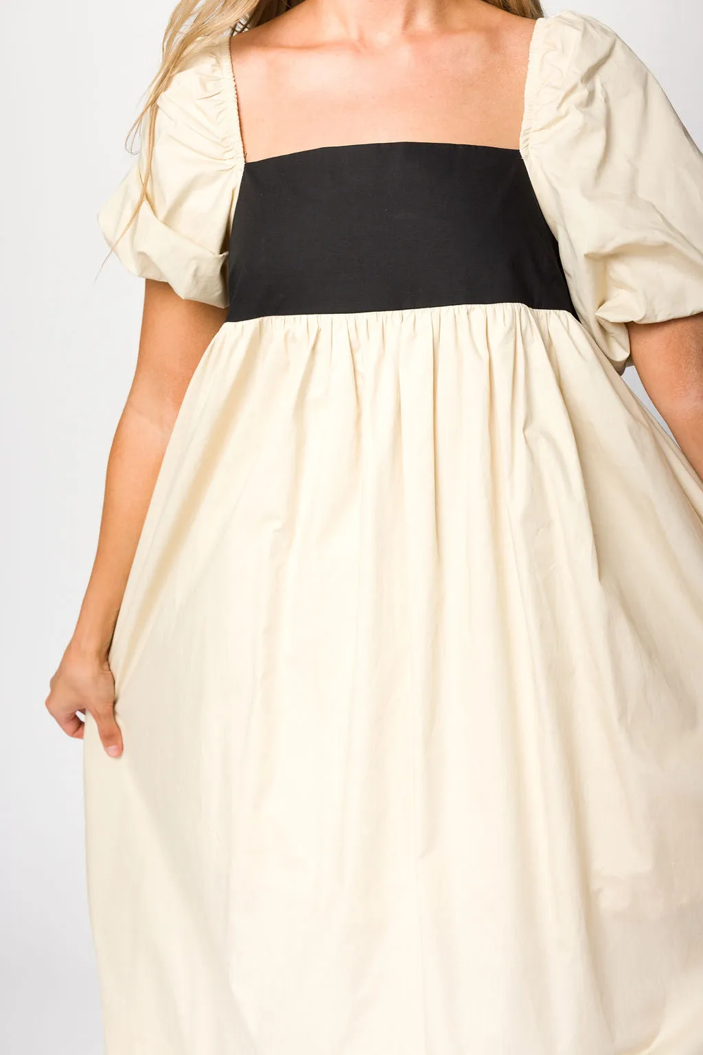 Amia Cotton Midi Dress in Beige