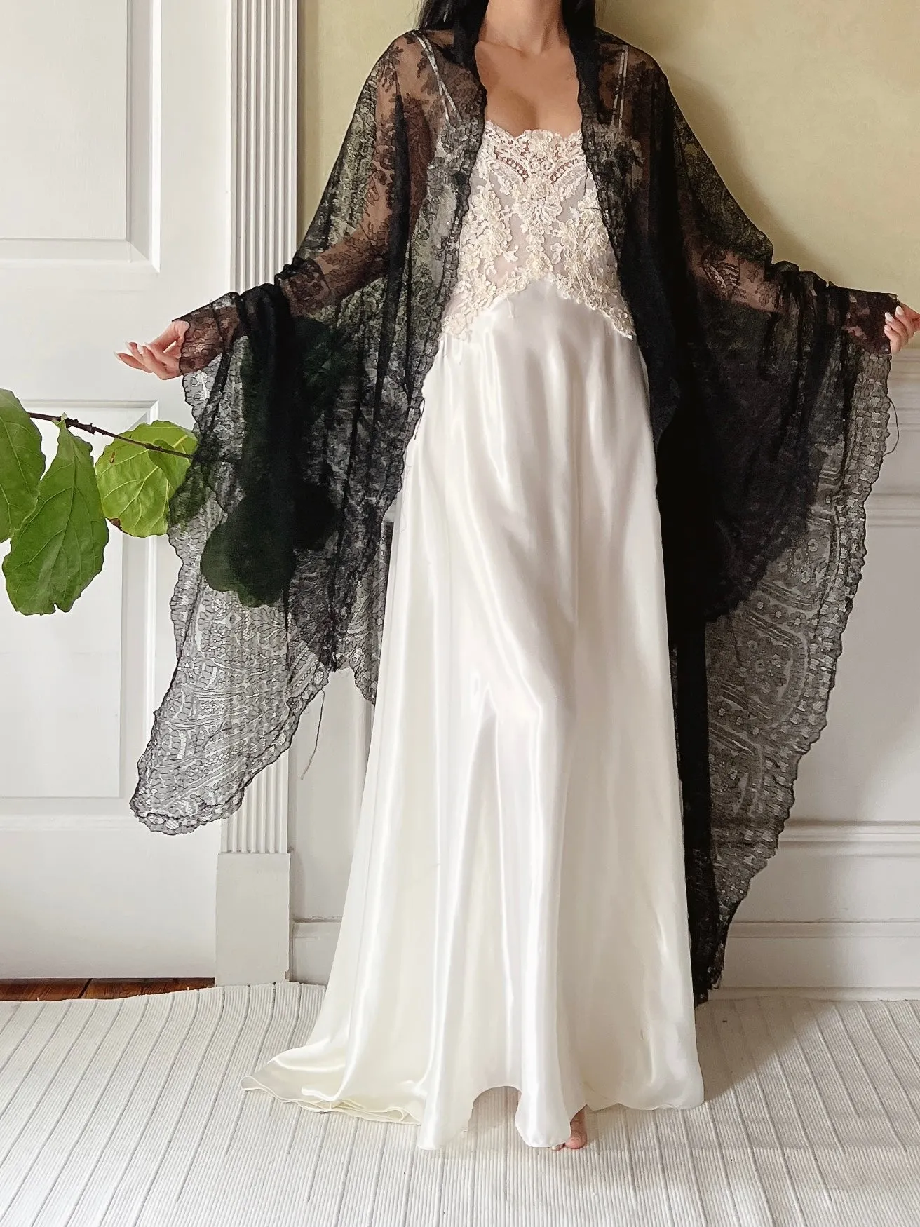 Antique Black Lace Shawl - One Size