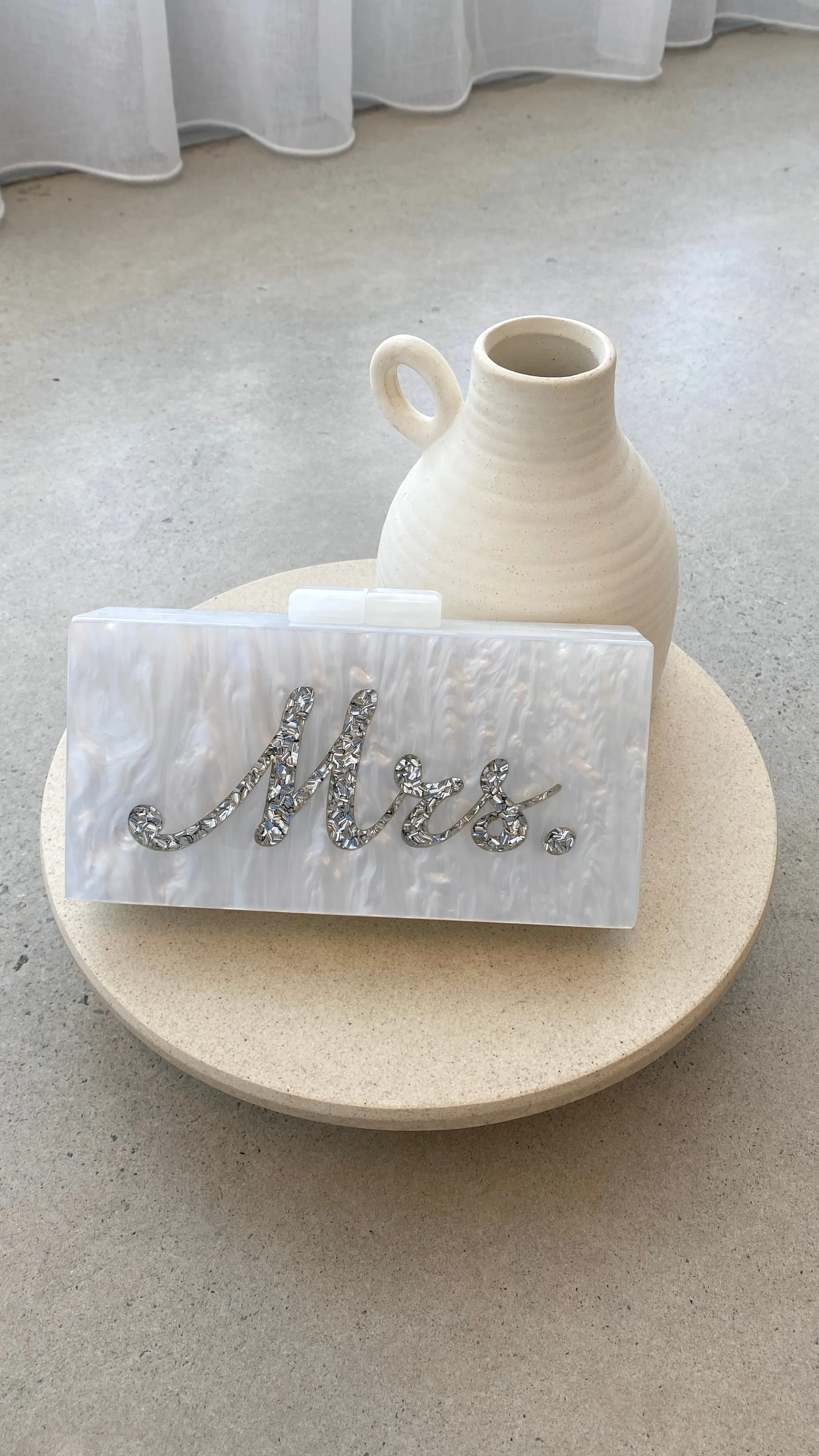 Mrs. Pearla Clutch - White/Silver