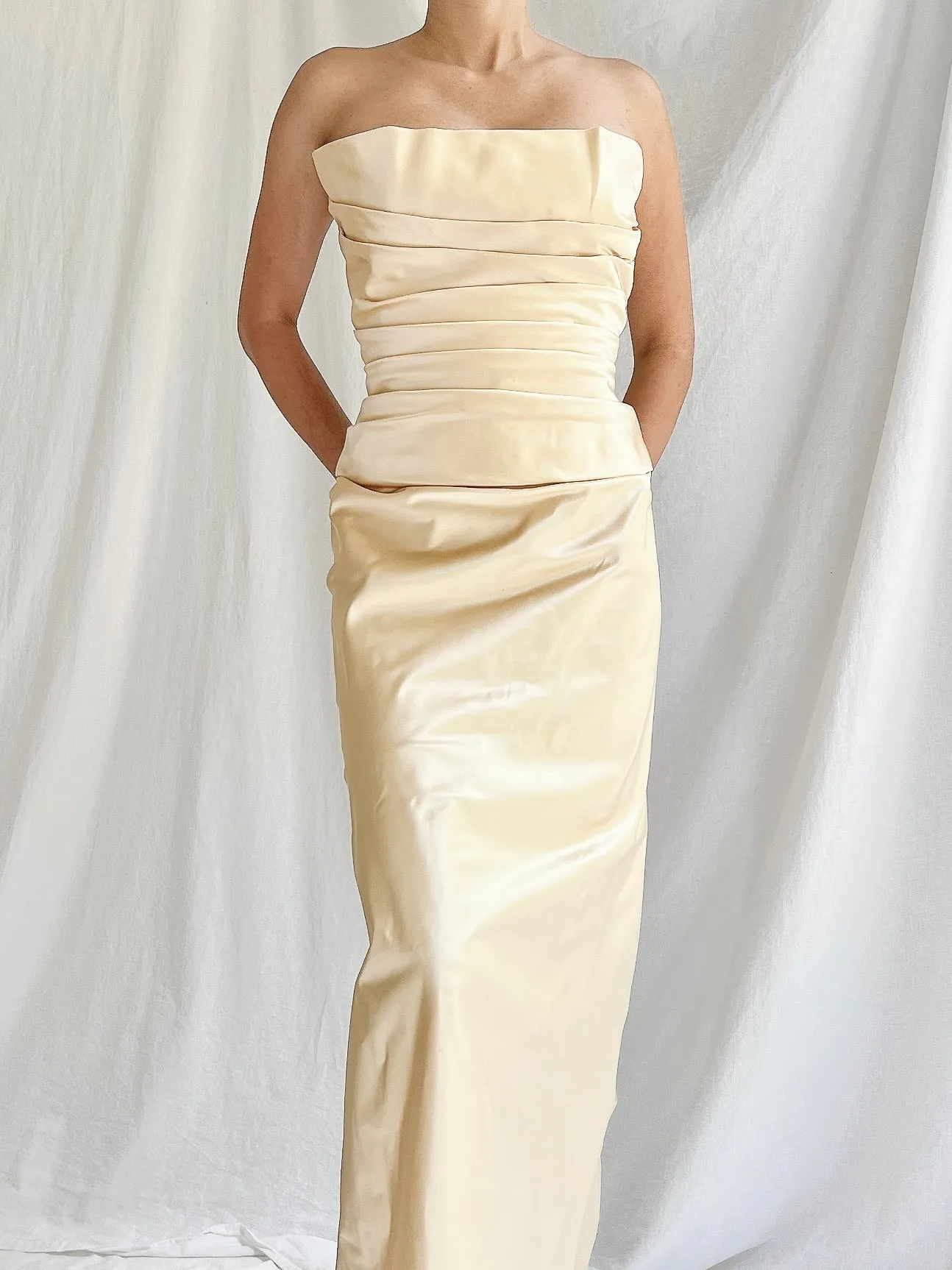 Reserved Vera Wang Champagne Silk Gown - M/6/8 RESERVED