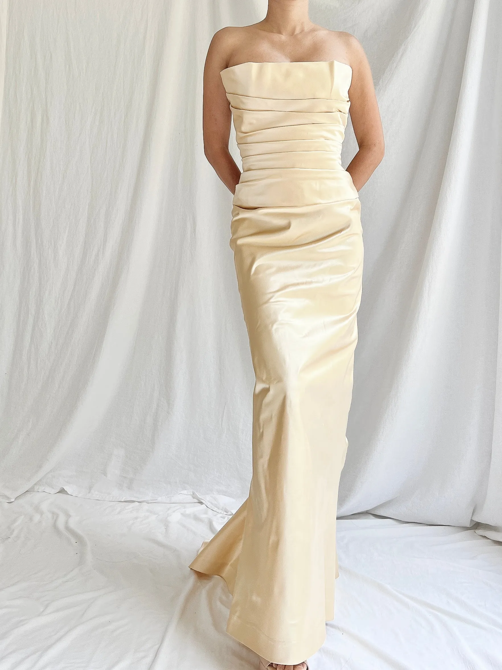 Reserved Vera Wang Champagne Silk Gown - M/6/8 RESERVED