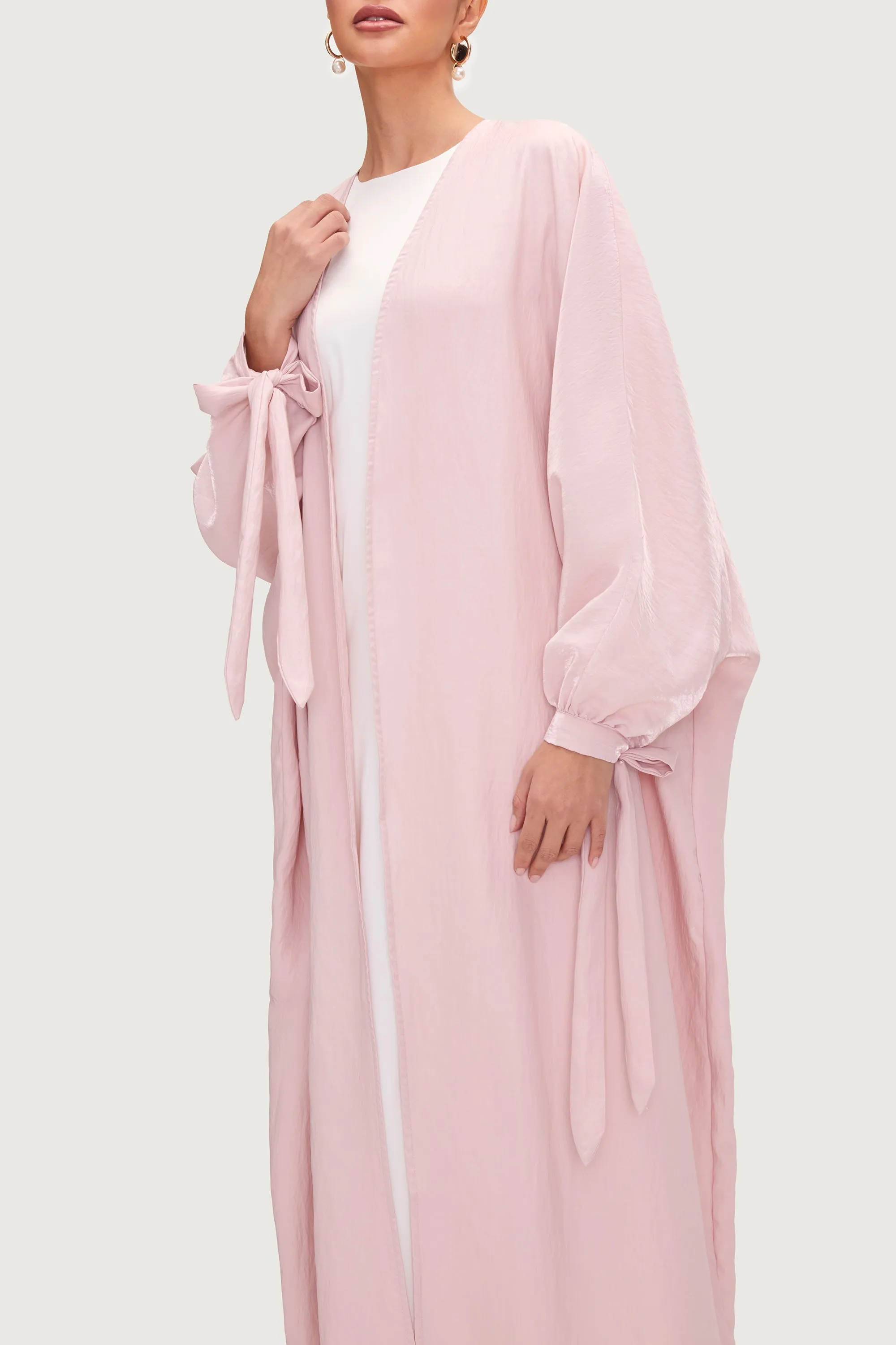 Safiyah Open Abaya - Pastel Pink