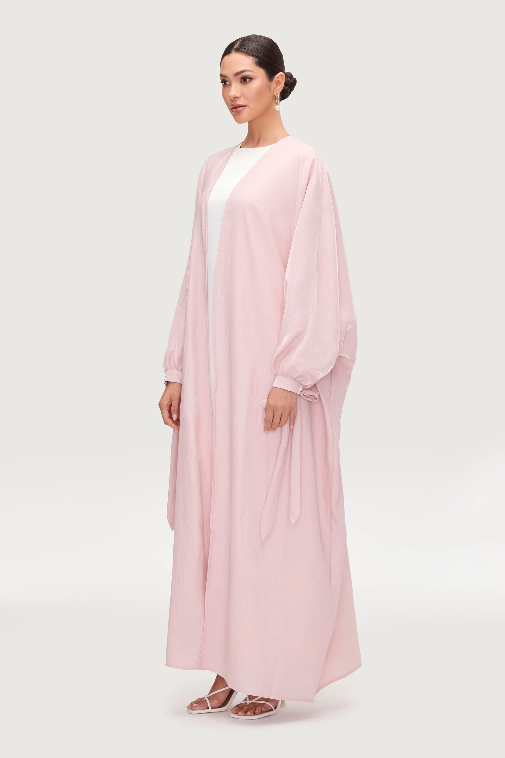Safiyah Open Abaya - Pastel Pink