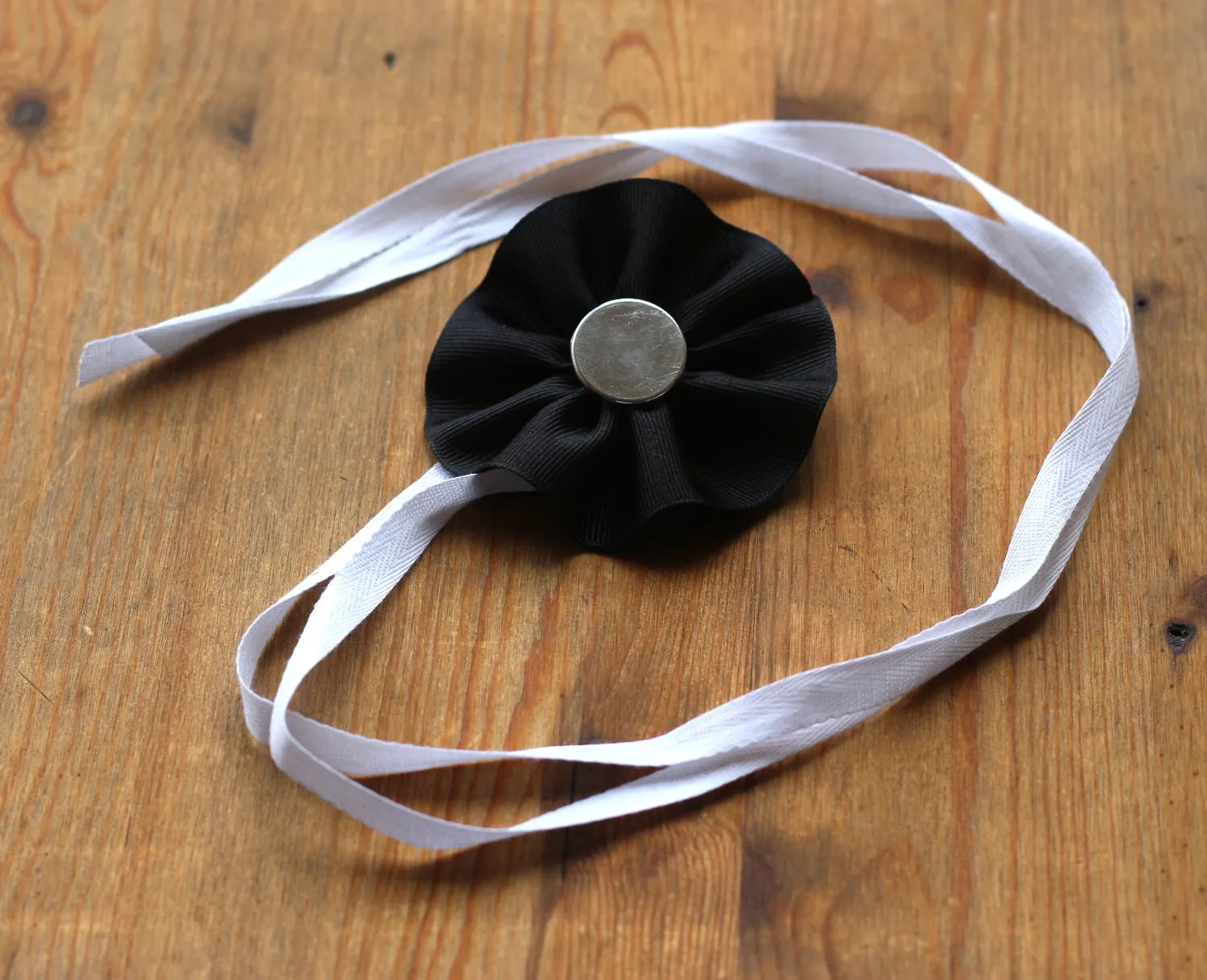 Separate Cockade