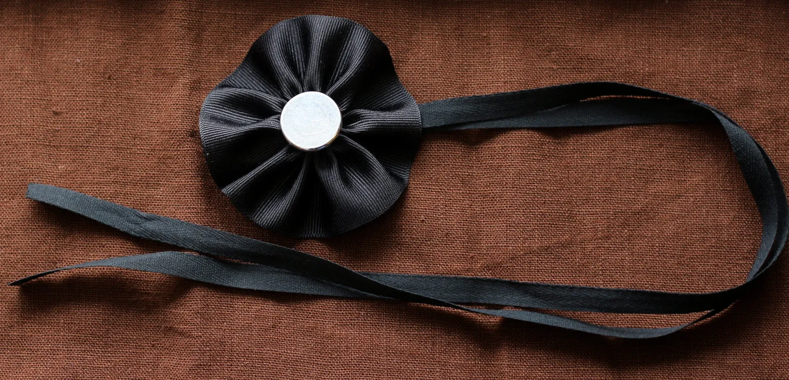 Separate Cockade