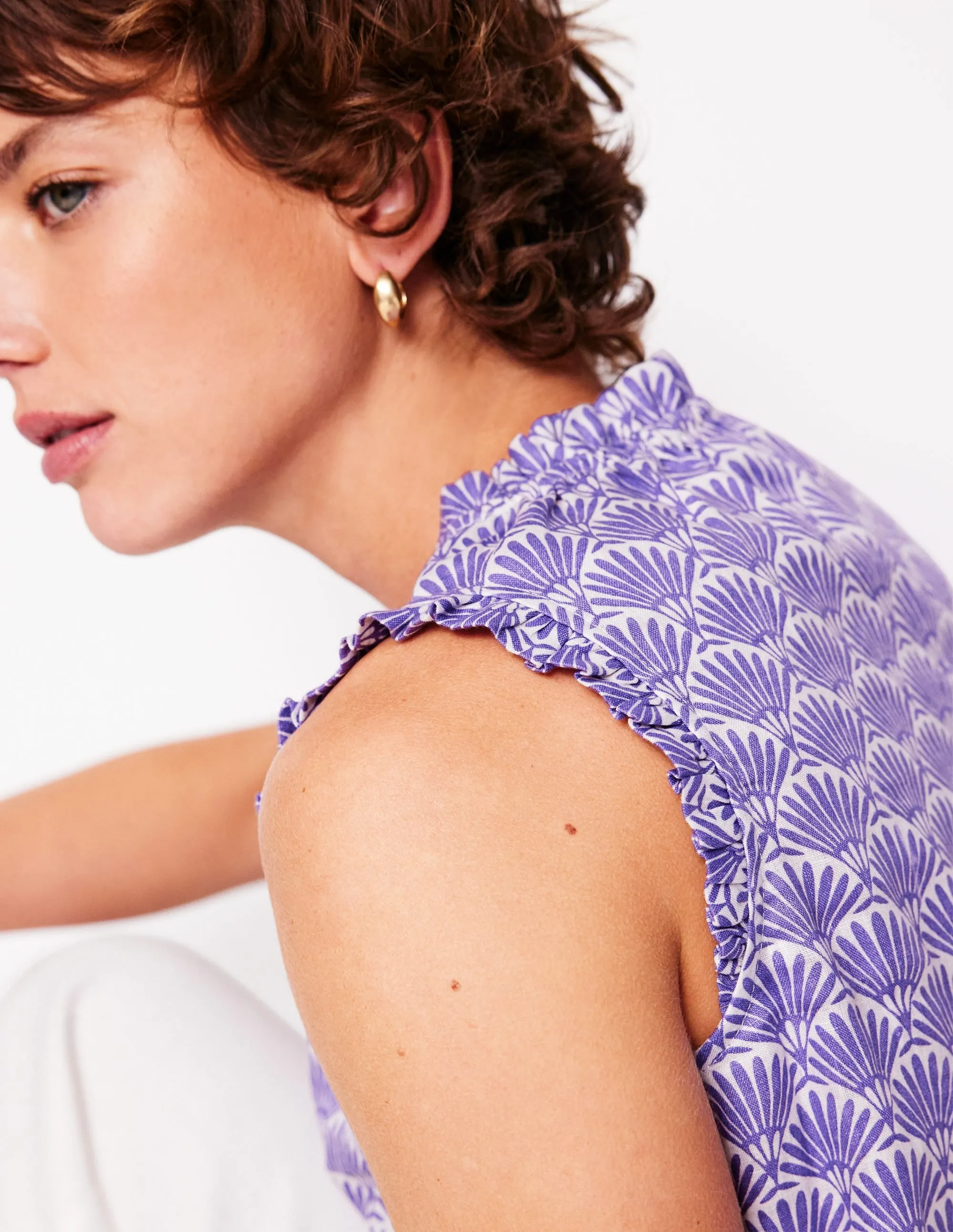 Sophie Ruffle Linen Top-Purple. Deco Palm