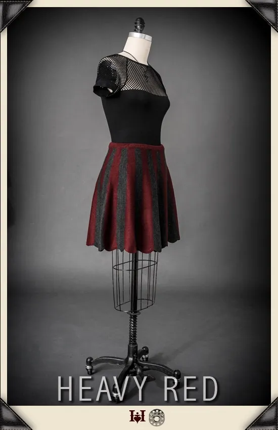 Striation Scallop Knit Skirt