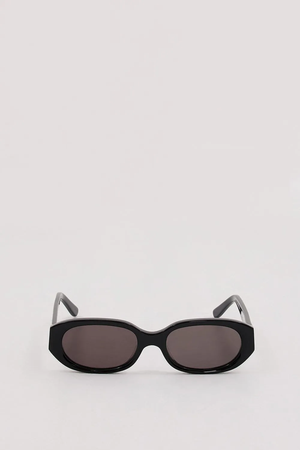 VELVET CANYON BLACK MANNEQUIN SUNGLASSES