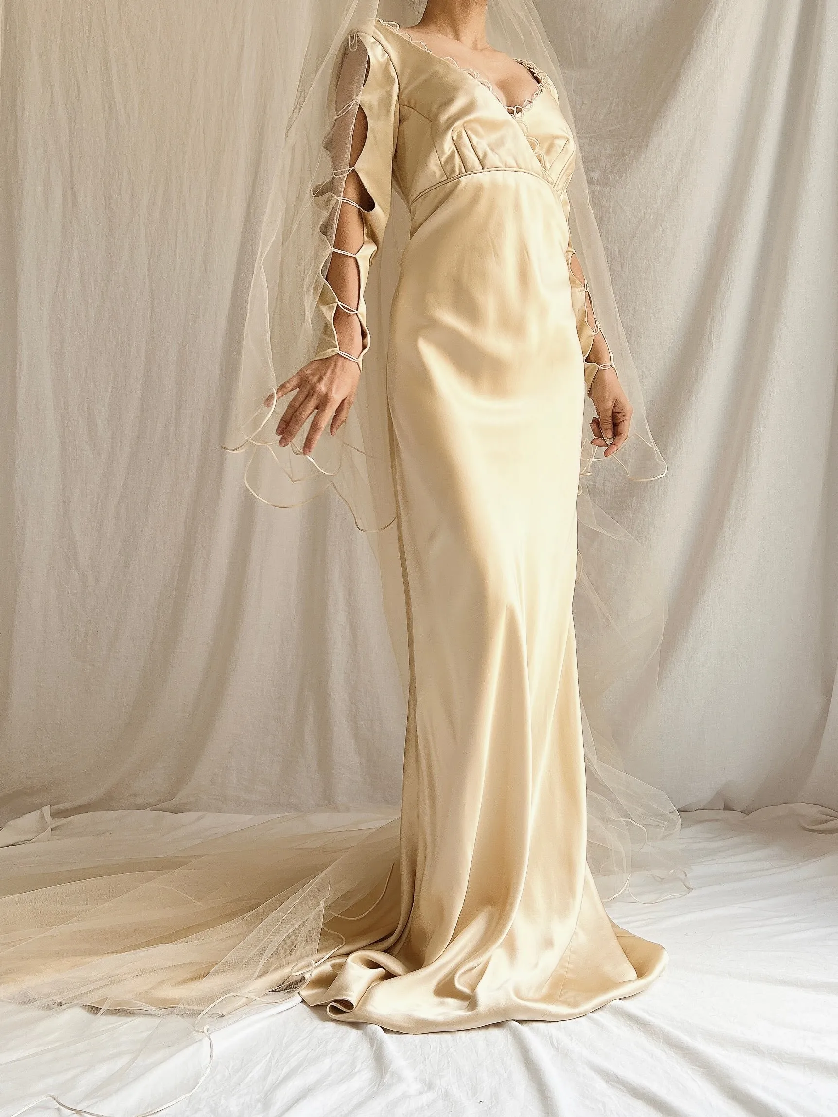 Vintage Gold/Champagne Silk Gown with Veil - S/M