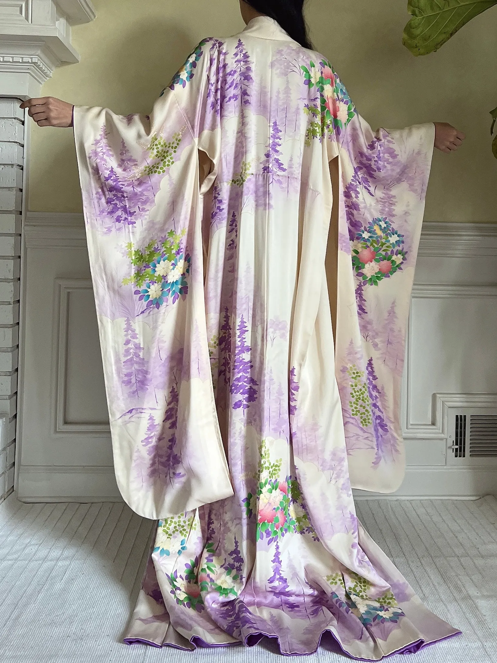 Vintage Lavender Trees and Floral Silk Kimono - OSFM