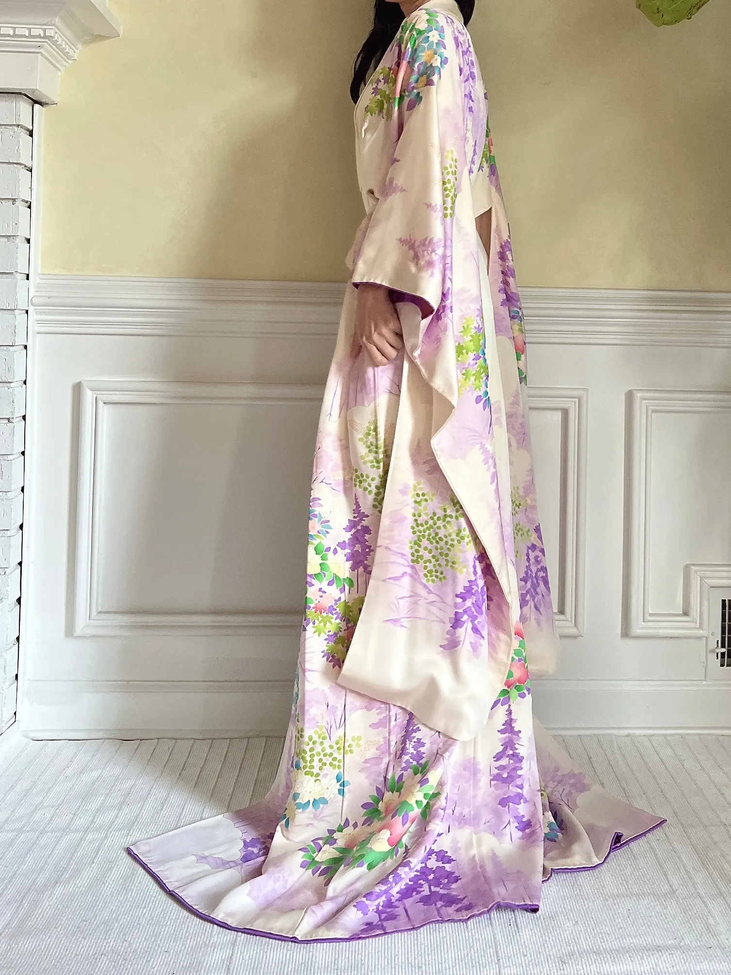 Vintage Lavender Trees and Floral Silk Kimono - OSFM