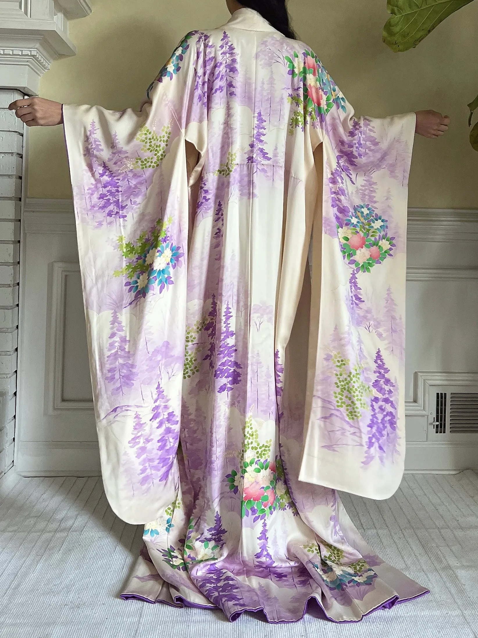 Vintage Lavender Trees and Floral Silk Kimono - OSFM
