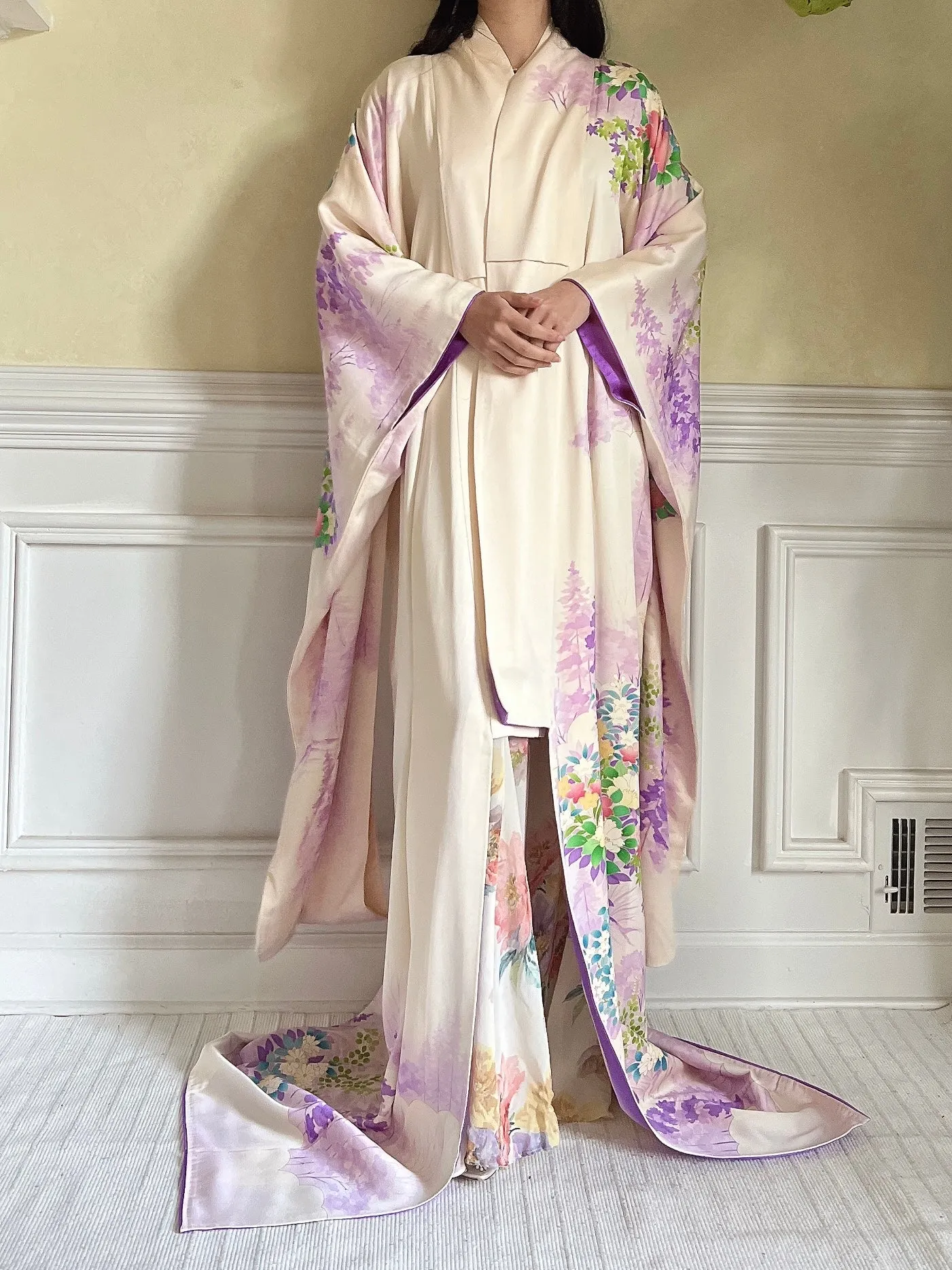 Vintage Lavender Trees and Floral Silk Kimono - OSFM