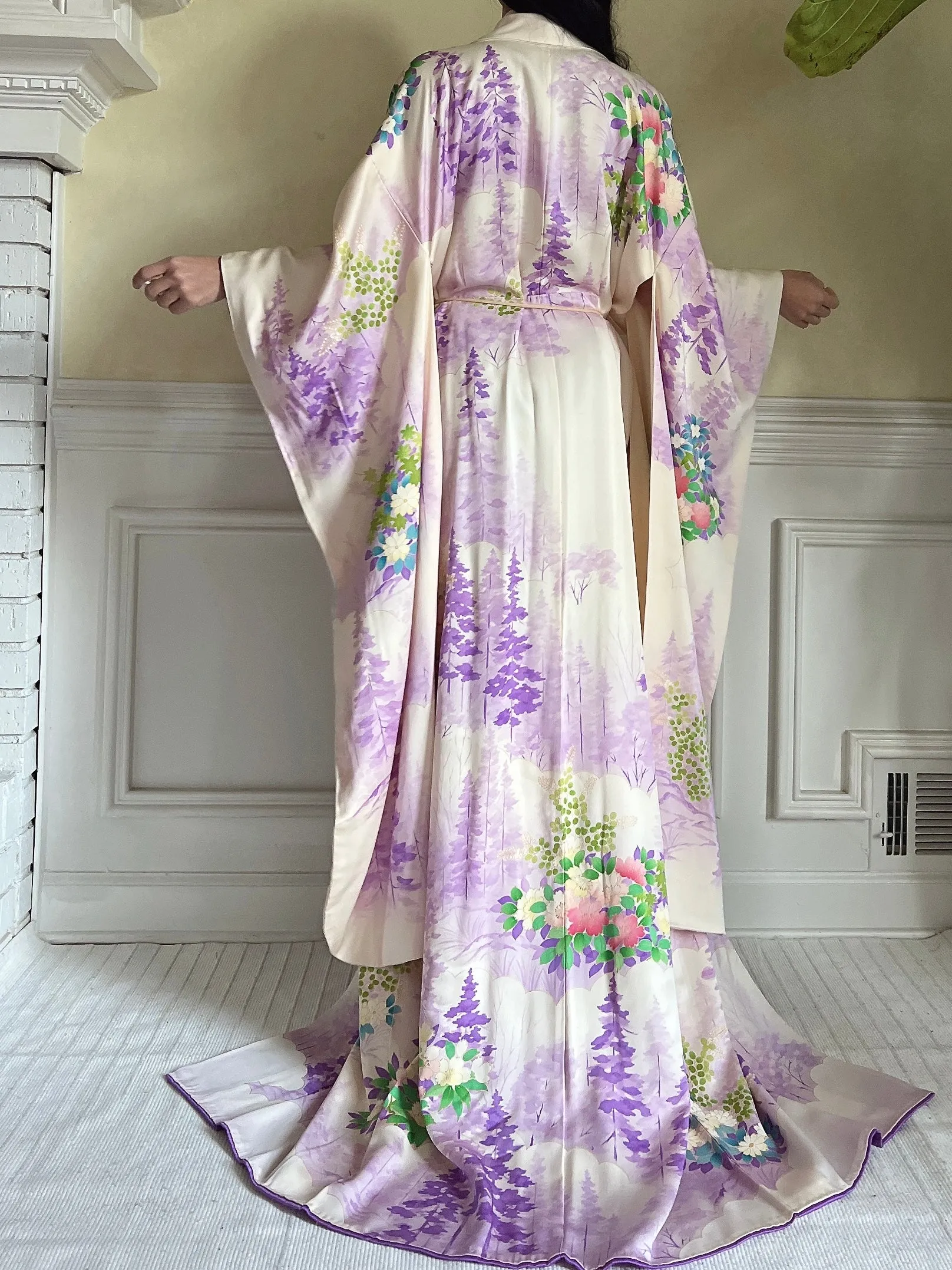 Vintage Lavender Trees and Floral Silk Kimono - OSFM