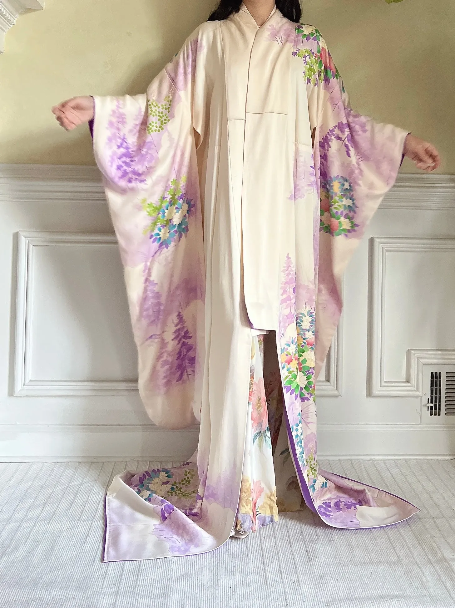 Vintage Lavender Trees and Floral Silk Kimono - OSFM