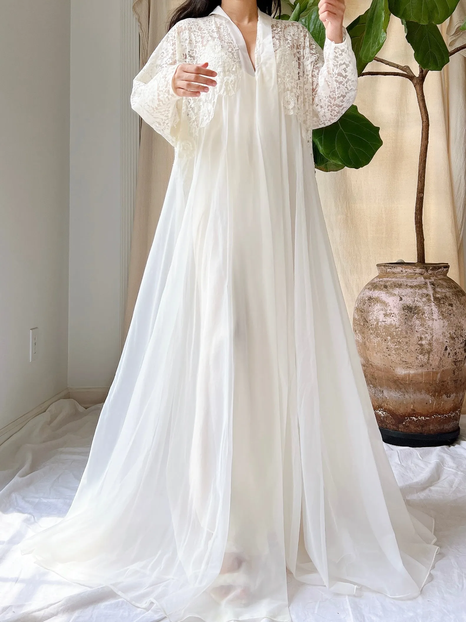 Vintage Nylon and Lace Dressing Gown - S-M