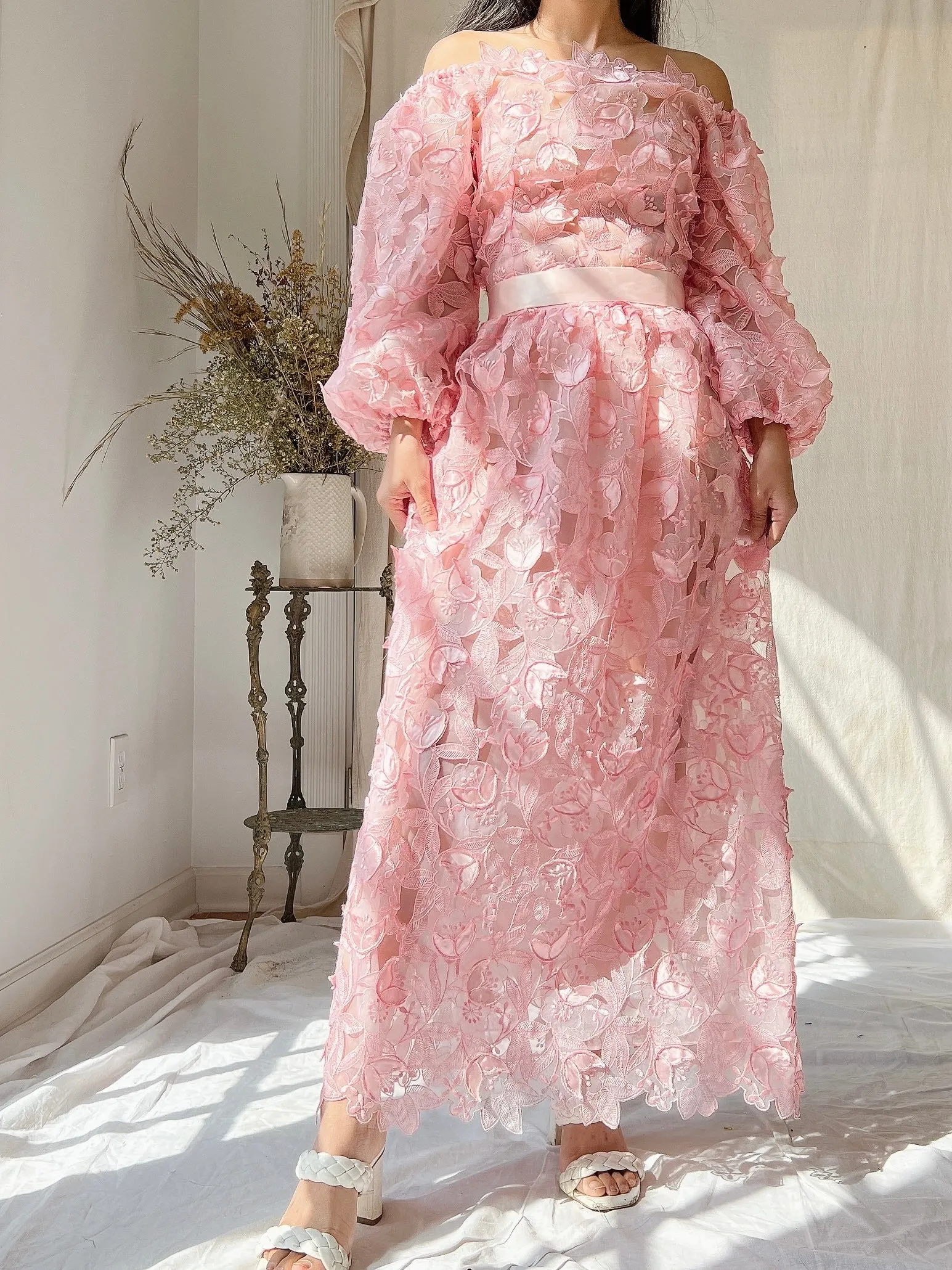 Vintage Pink Cutout Off-the-Shoulder Dress - M