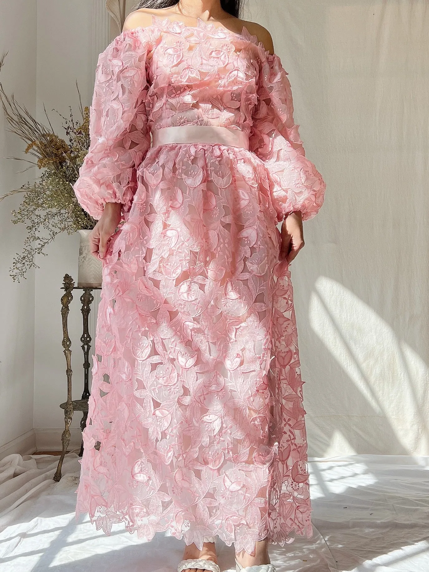 Vintage Pink Cutout Off-the-Shoulder Dress - M
