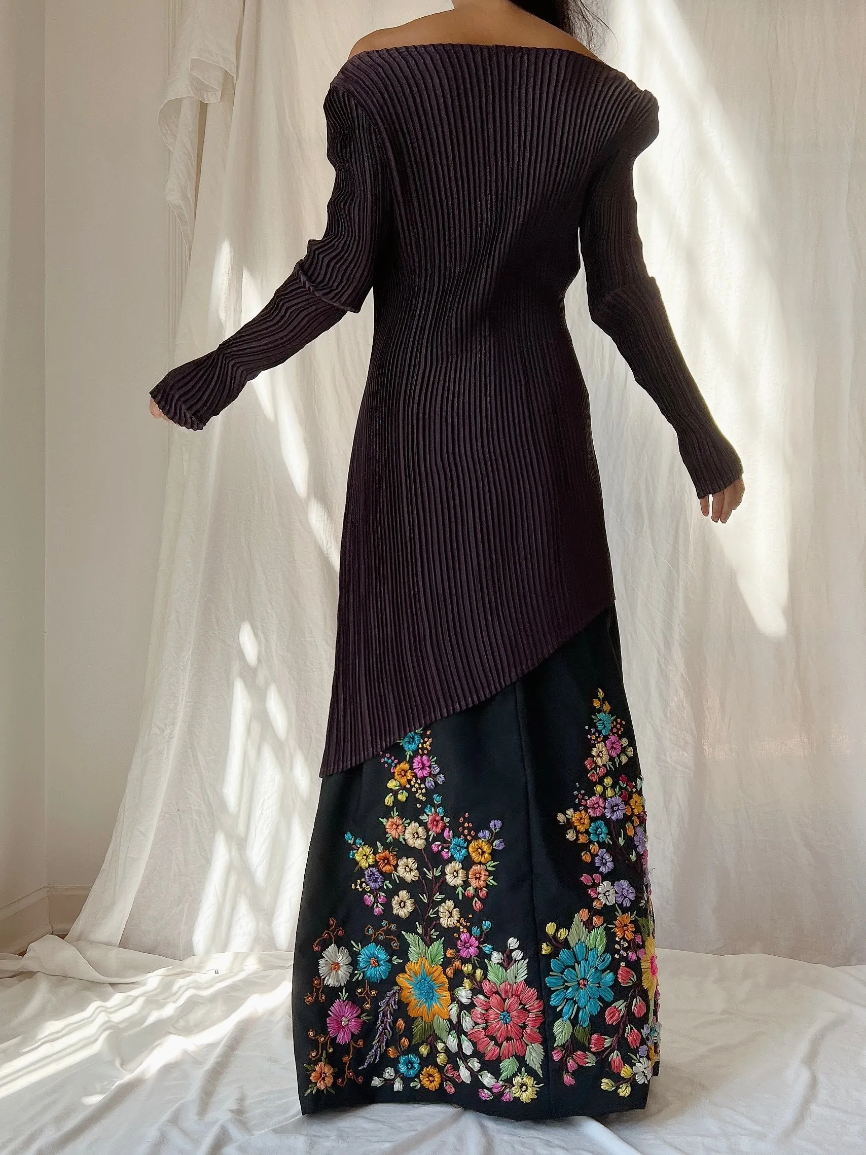 Vintage Pleated Ink Black Tunic - M