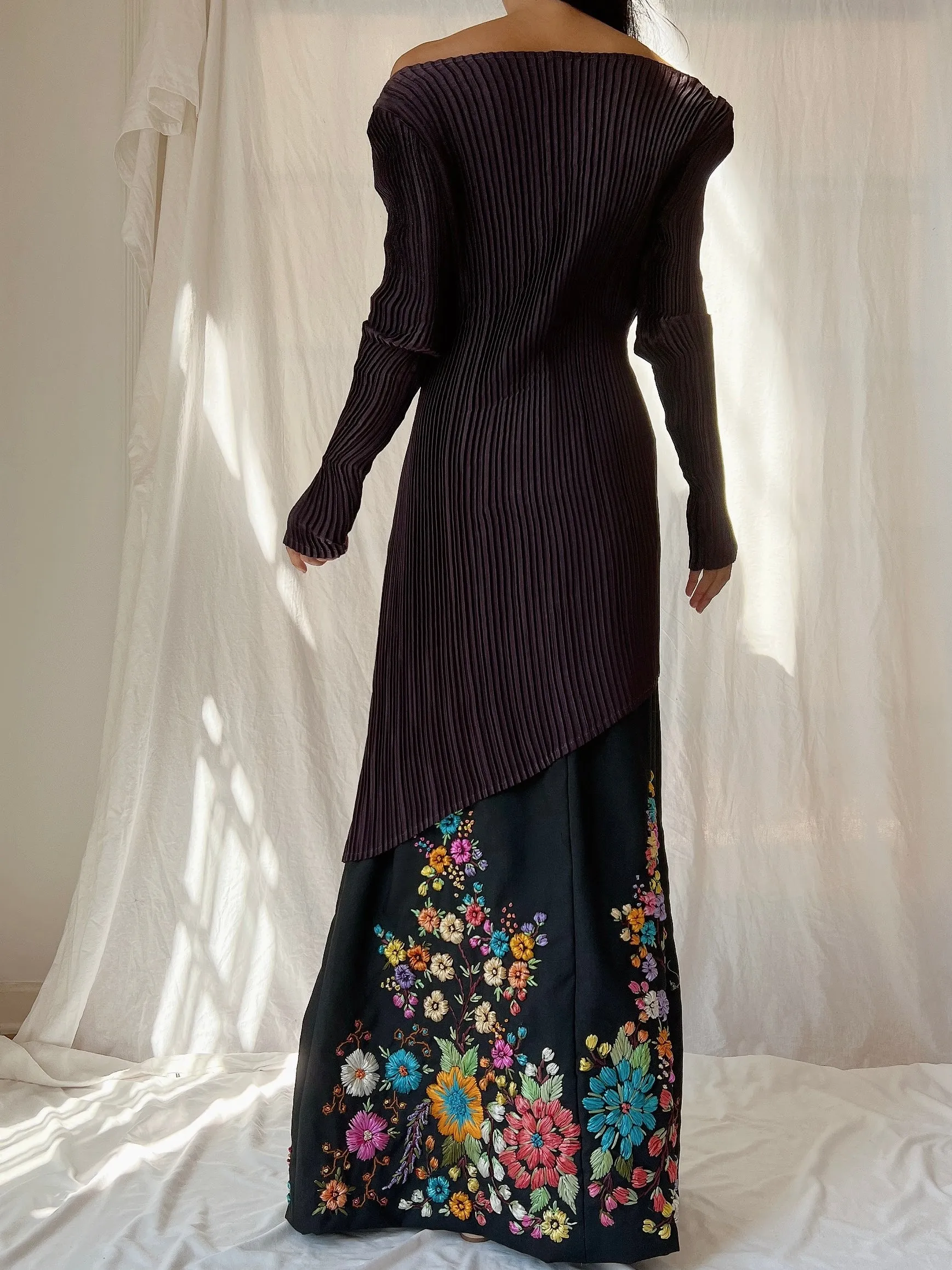 Vintage Pleated Ink Black Tunic - M