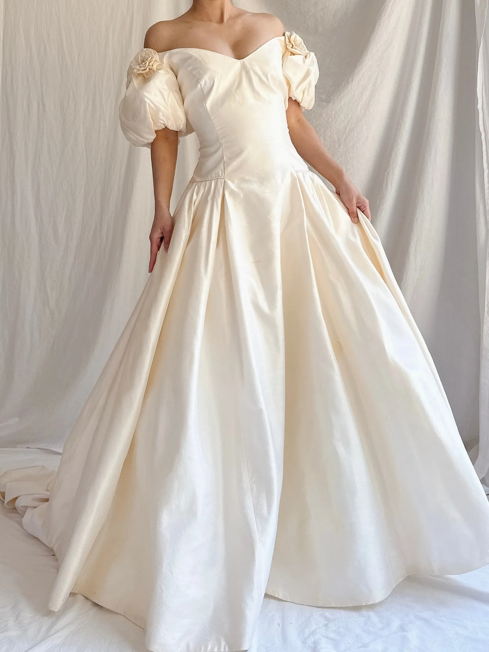 Vintage Silk Puff Sleeve Gown - M/L