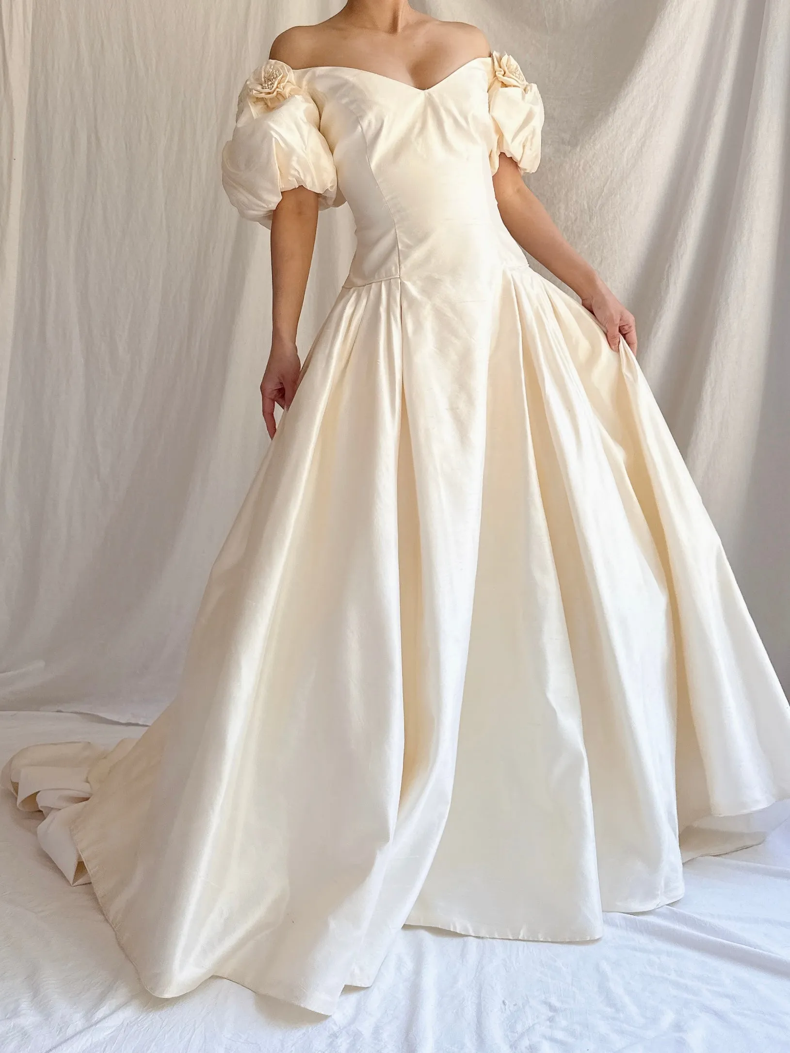 Vintage Silk Puff Sleeve Gown - M/L