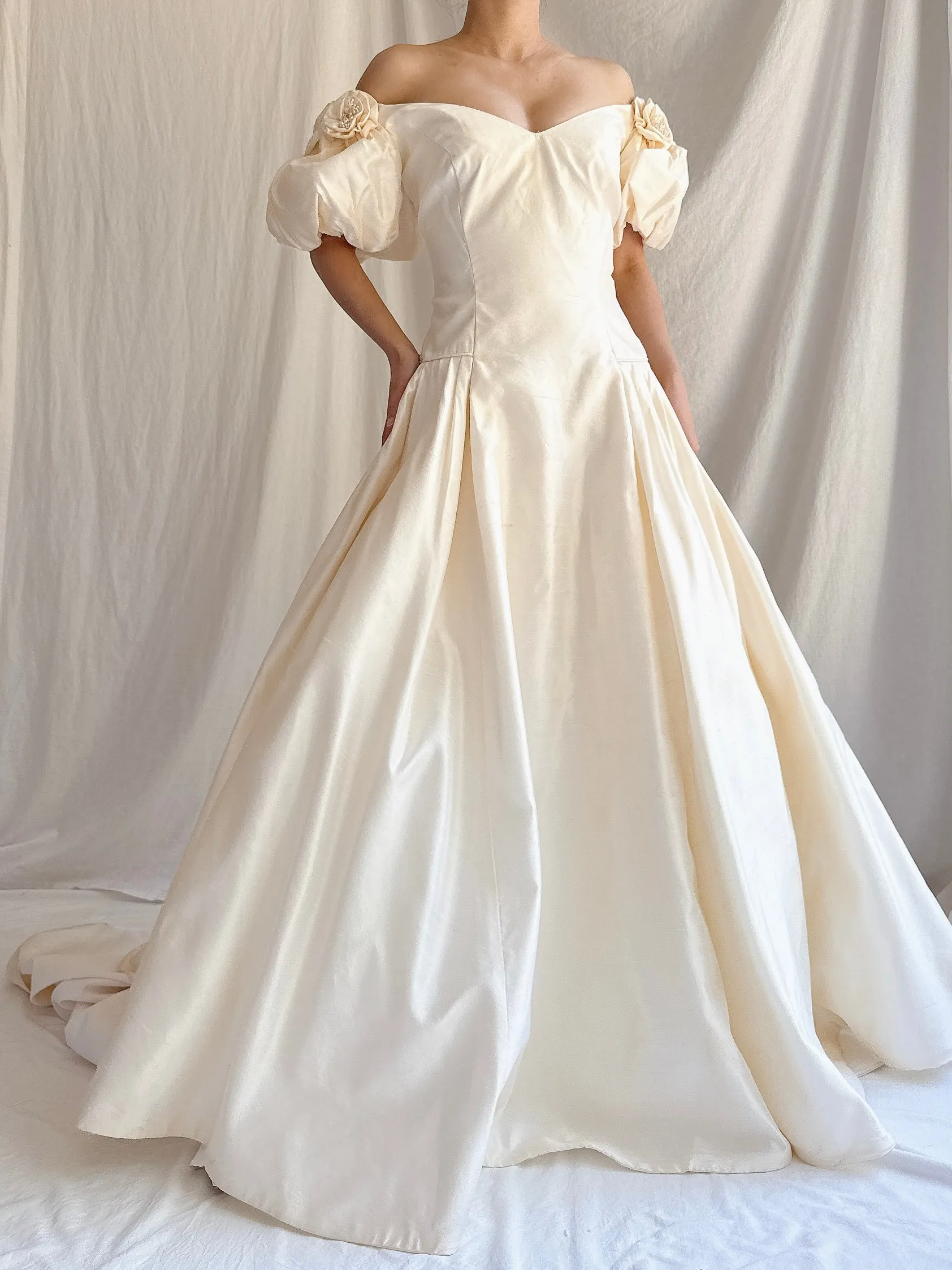 Vintage Silk Puff Sleeve Gown - M/L