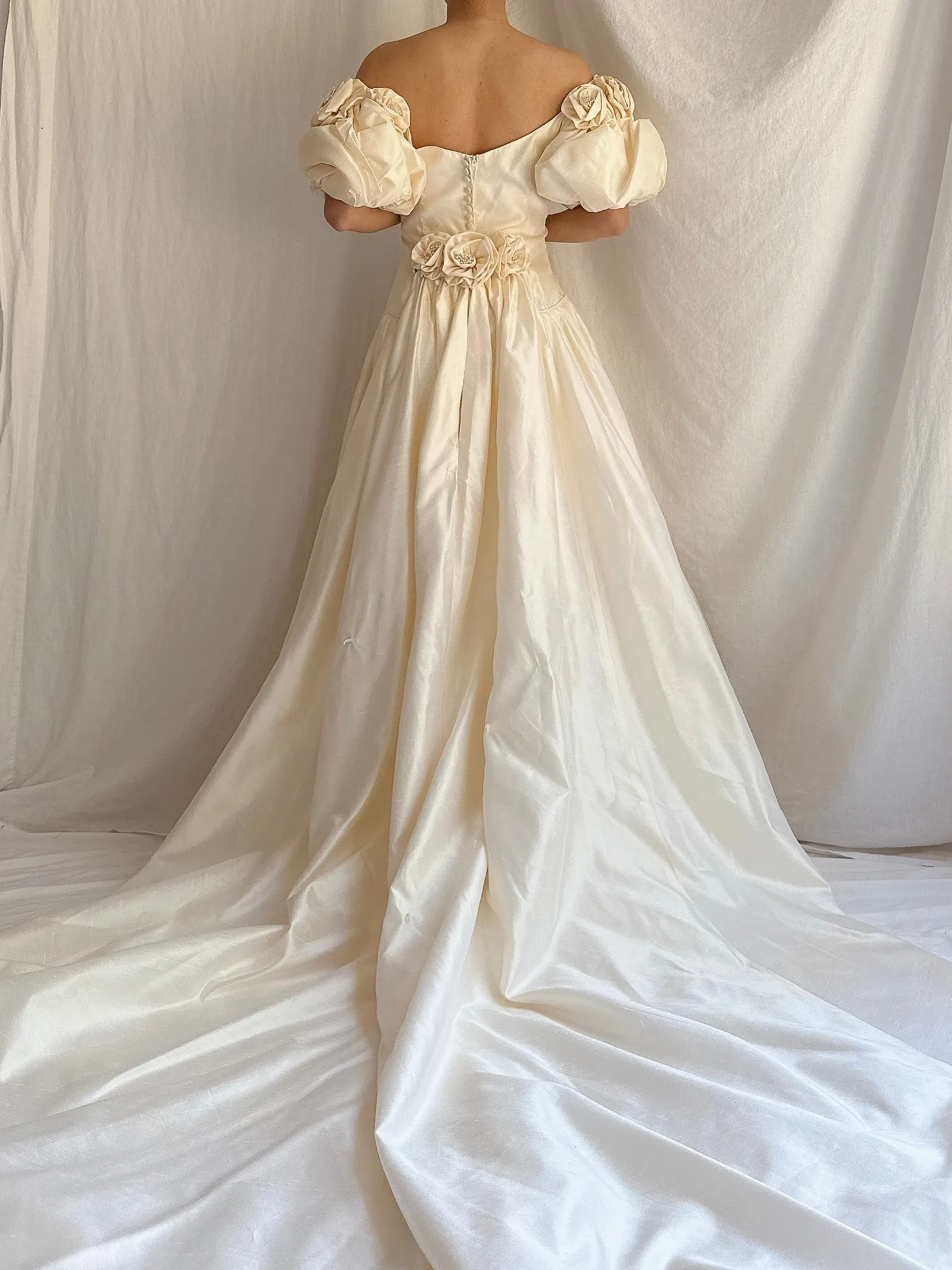 Vintage Silk Puff Sleeve Gown - M/L