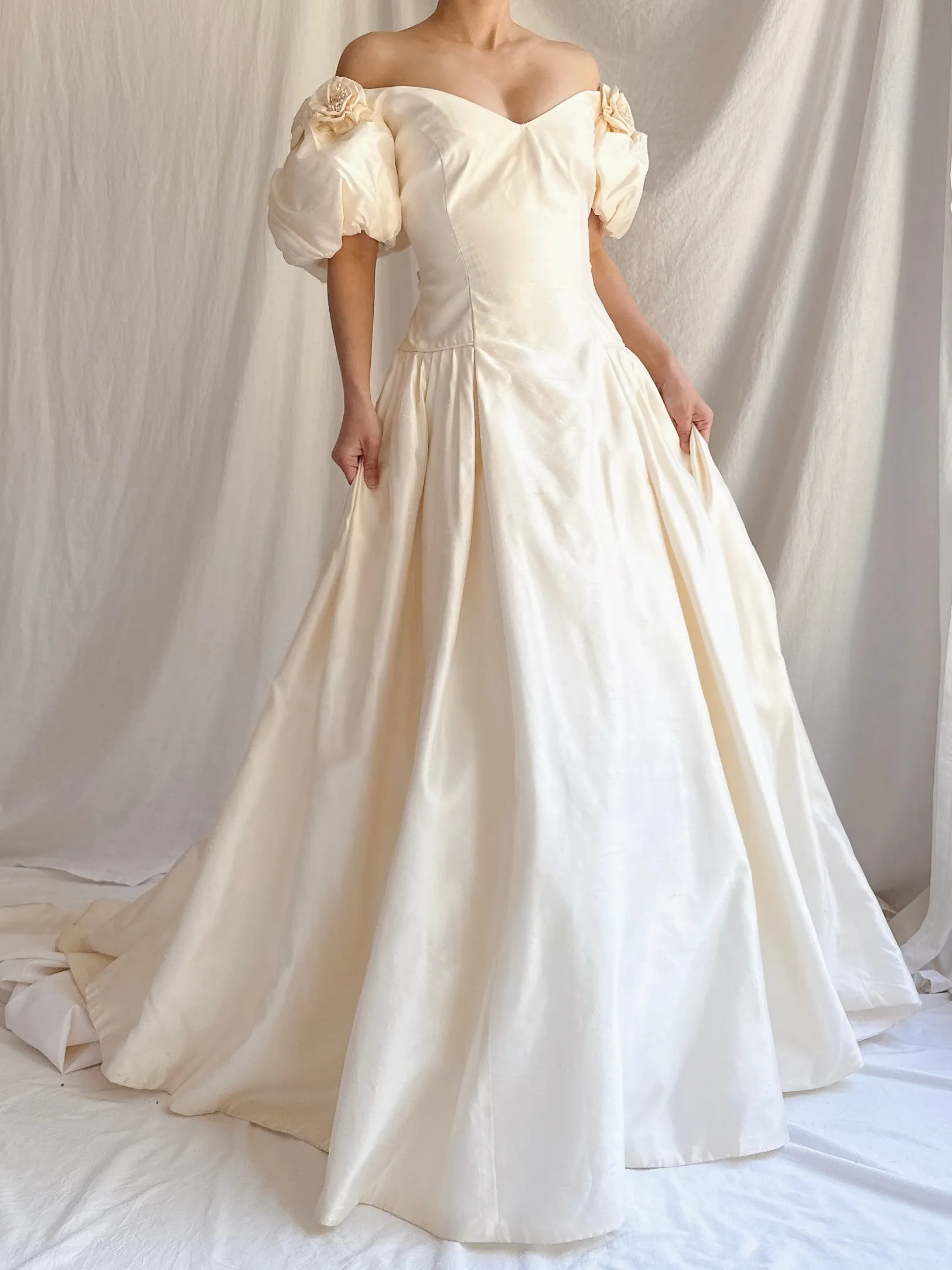 Vintage Silk Puff Sleeve Gown - M/L