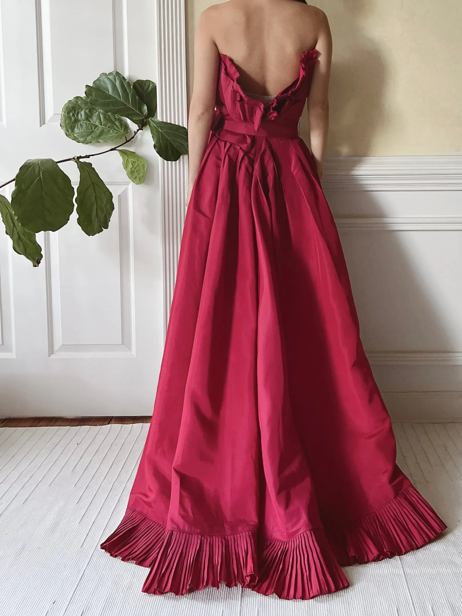 Vintage Victor Costa Pleated Bust Gown - S/6